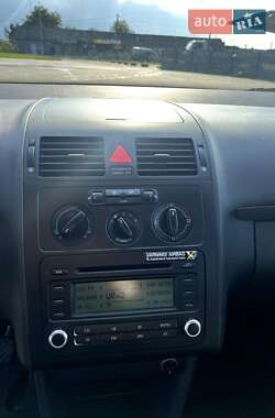 Минивэн Volkswagen Touran 2006 в 