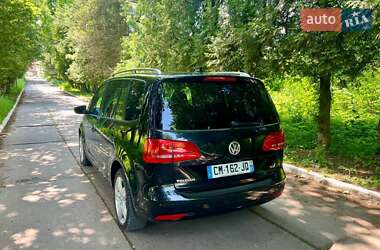 Мінівен Volkswagen Touran 2012 в 