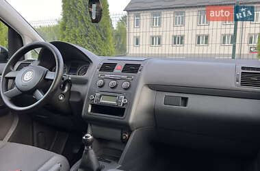 Минивэн Volkswagen Touran 2005 в 