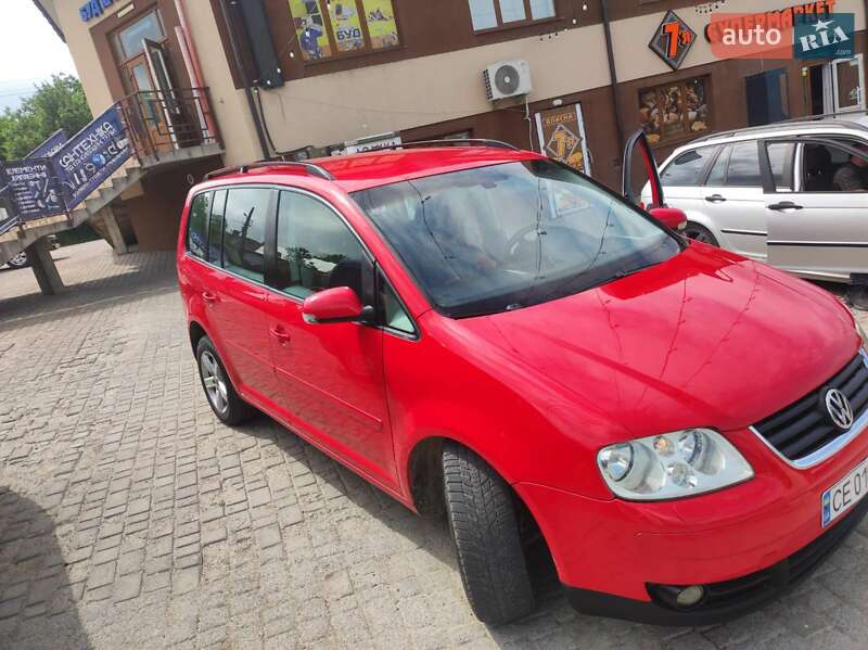 Мінівен Volkswagen Touran 2006 в 