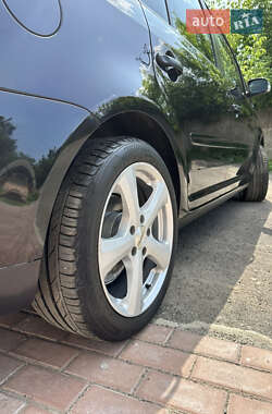Минивэн Volkswagen Touran 2006 в 