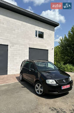Минивэн Volkswagen Touran 2006 в 