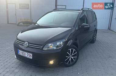 Минивэн Volkswagen Touran 2014 в 