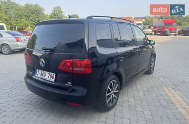 Минивэн Volkswagen Touran 2014 в 