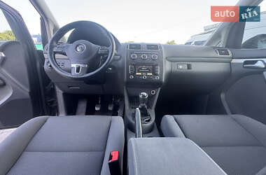 Минивэн Volkswagen Touran 2014 в 