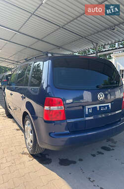 Минивэн Volkswagen Touran 2004 в 