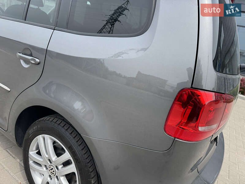 Минивэн Volkswagen Touran 2011 в Белой Церкви