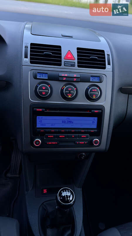Минивэн Volkswagen Touran 2008 в Шепетовке