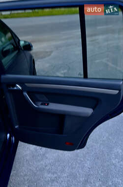 Минивэн Volkswagen Touran 2008 в 