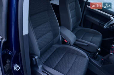 Минивэн Volkswagen Touran 2008 в 