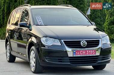 Минивэн Volkswagen Touran 2008 в Умани