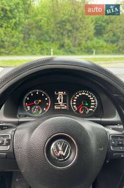 Минивэн Volkswagen Touran 2013 в Красилове
