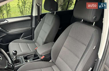 Микровэн Volkswagen Touran 2016 в 