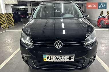 Минивэн Volkswagen Touran 2010 в Киеве