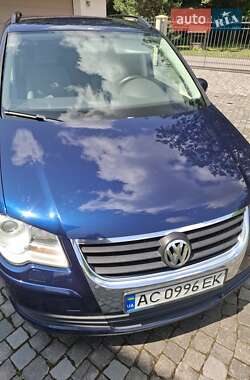 Минивэн Volkswagen Touran 2007 в Луцке