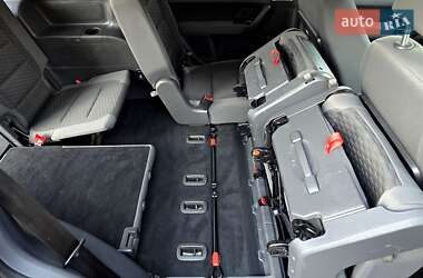 Минивэн Volkswagen Touran 2009 в 