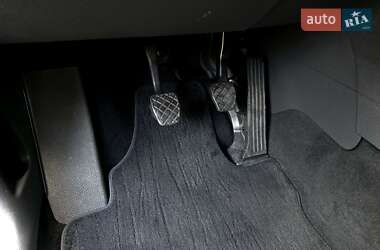 Минивэн Volkswagen Touran 2009 в 