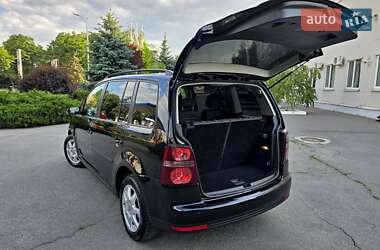 Минивэн Volkswagen Touran 2009 в 