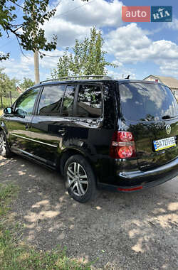 Мінівен Volkswagen Touran 2008 в 