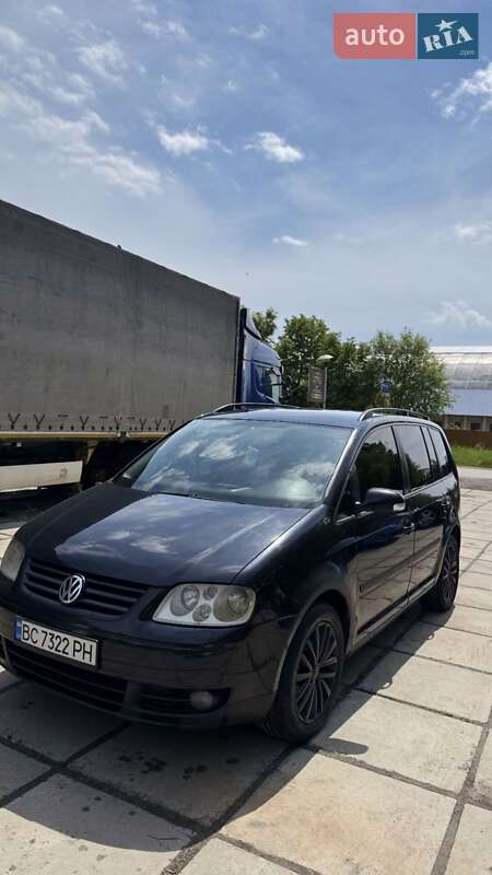 Минивэн Volkswagen Touran 2003 в 