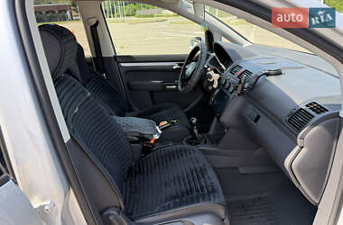 Минивэн Volkswagen Touran 2004 в 