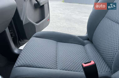 Минивэн Volkswagen Touran 2005 в 