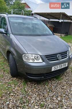 Мінівен Volkswagen Touran 2006 в Косові