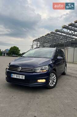 Микровэн Volkswagen Touran 2016 в Снятине