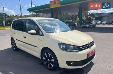 Мінівен Volkswagen Touran 2015 в Харкові