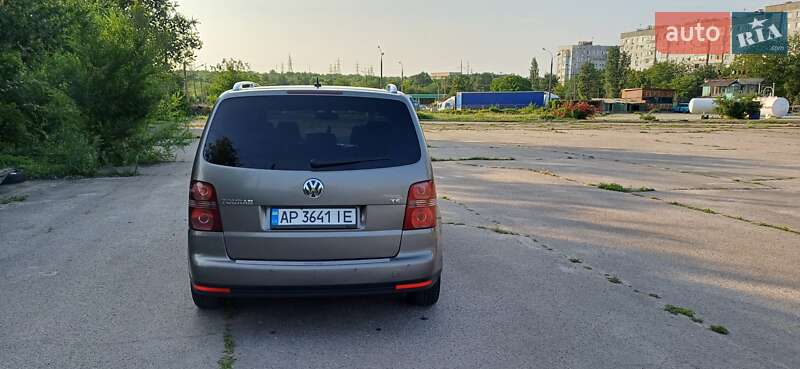 Минивэн Volkswagen Touran 2008 в Запорожье фото 7 Минивэн Volkswagen Touran 2008 в Запорожье