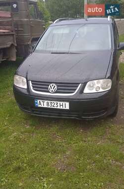 Минивэн Volkswagen Touran 2004 в Славском