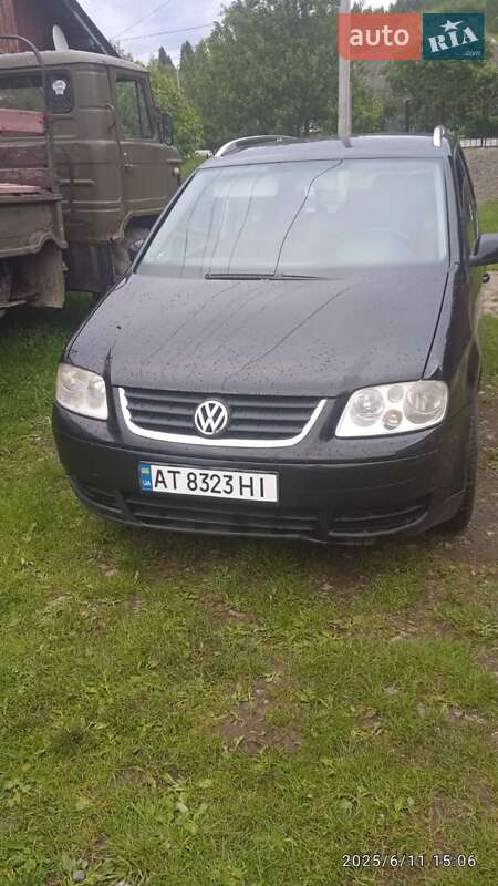 Минивэн Volkswagen Touran 2004 в 
