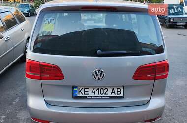 Минивэн Volkswagen Touran 2011 в 