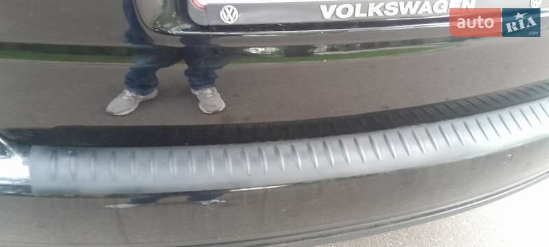 Мінівен Volkswagen Touran 2009 в Києві