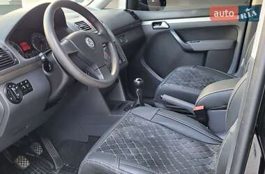 Минивэн Volkswagen Touran 2009 в 