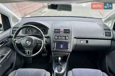 Минивэн Volkswagen Touran 2012 в 