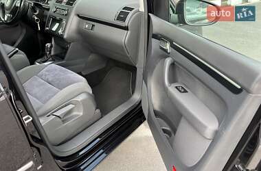 Минивэн Volkswagen Touran 2012 в 