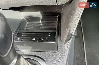 Минивэн Volkswagen Touran 2012 в 