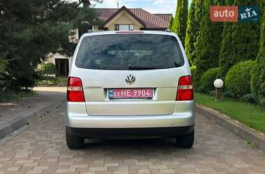 Минивэн Volkswagen Touran 2006 в 