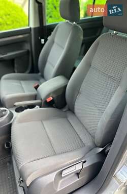 Минивэн Volkswagen Touran 2006 в 