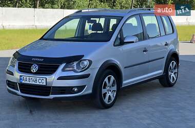 Мінівен Volkswagen Touran 2008 в Луцьку