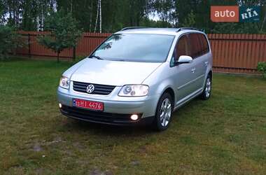 Мінівен Volkswagen Touran 2006 в Луцьку