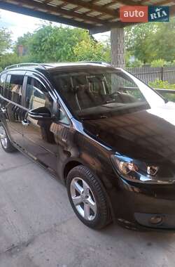 Минивэн Volkswagen Touran 2012 в Стрые