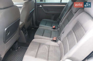 Мінівен Volkswagen Touran 2006 в 