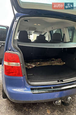 Мінівен Volkswagen Touran 2006 в 