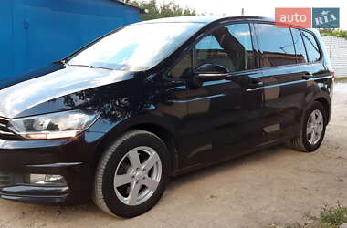 Микровэн Volkswagen Touran 2016 в Запорожье