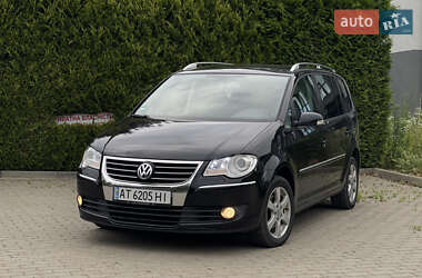 Минивэн Volkswagen Touran 2007 в Черновцах
