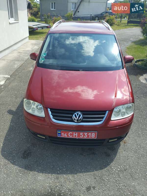 Мінівен Volkswagen Touran 2006 в Івано-Франківську