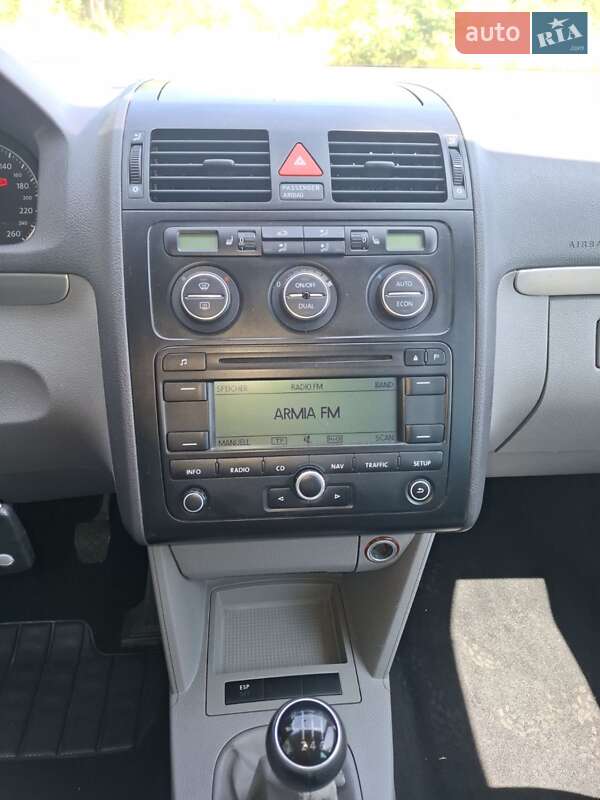 Мінівен Volkswagen Touran 2006 в Івано-Франківську