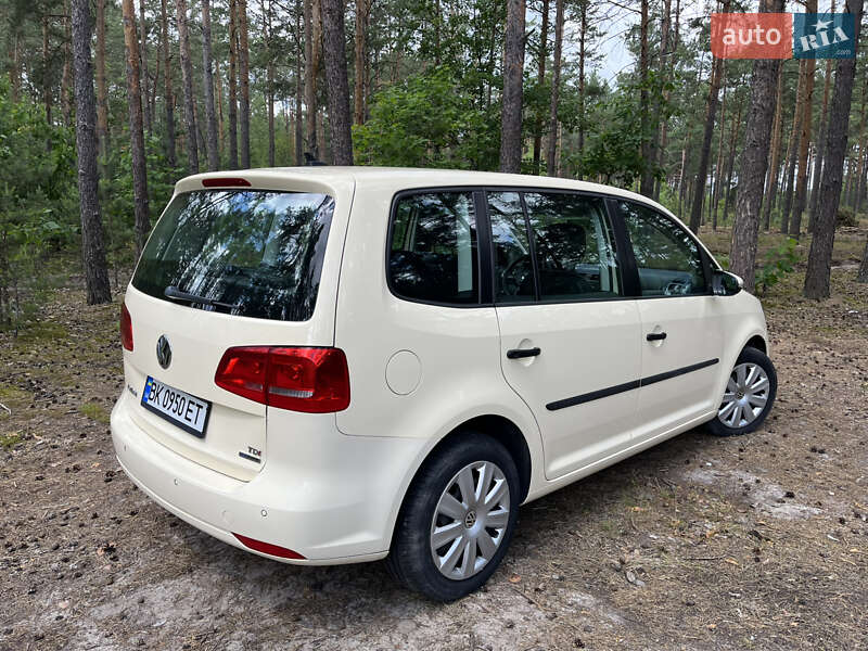 Мінівен Volkswagen Touran 2014 в Березному